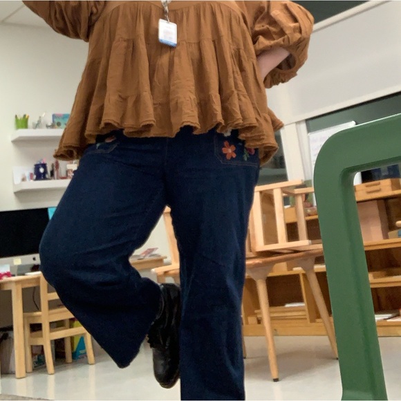 ModCloth x Princess Highway Floral Embroidered Jeans size 24 - Picture 3 of 3